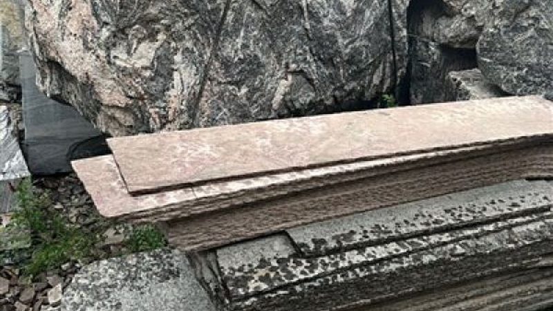 在谈判过程中，以下技巧可以帮助你更好地谈得价格含运费：